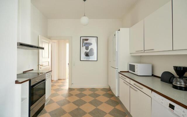 185m2 NEW Apartment, City centre, next to Tivoli