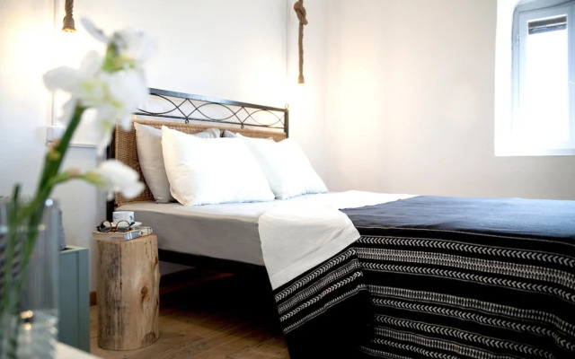 Unique Hideaway with Serene Panoramic views