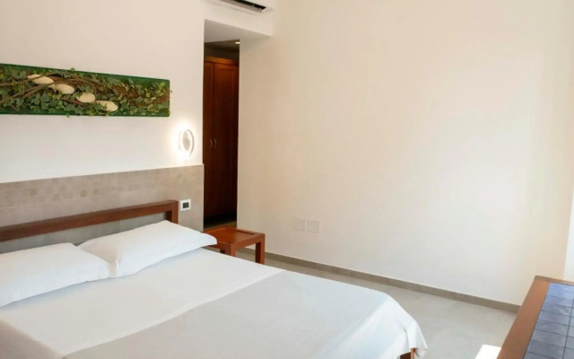 Petit Hotel