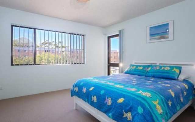 9 'Commodore', 6 Intrepid Close - So Close To The Waters Edge – Guest Rooms – Nelson Bay
