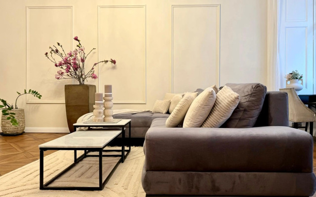 Royal apt. at Wenceslas Square