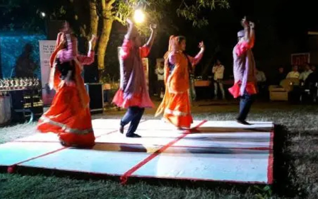 Corbett Roop Resort