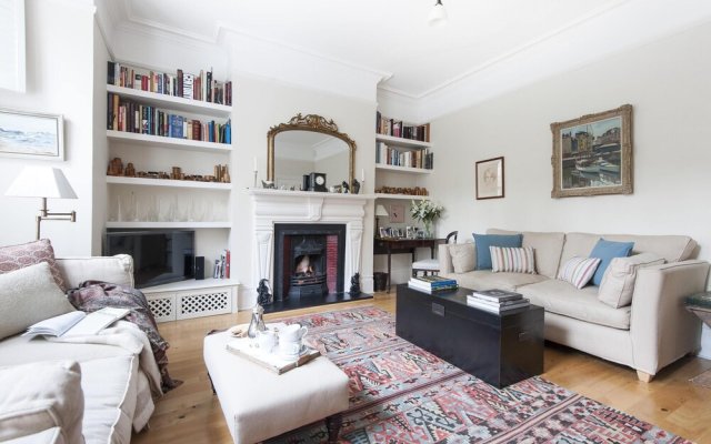 Vicarage Gardens By Onefinestay