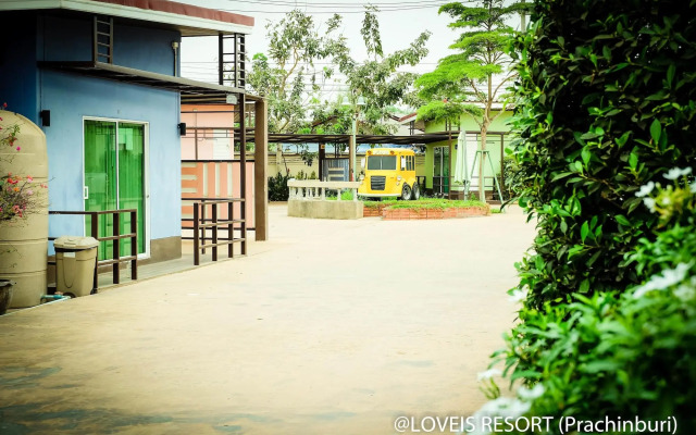 LOVEiS Fantasy Resort