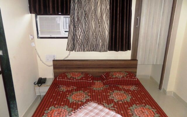 Riya Raj Hotel