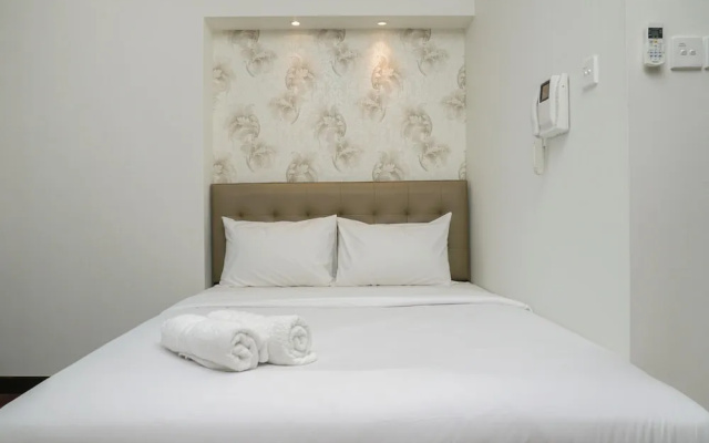 Pool View Studio Apartment at Puri Orchard