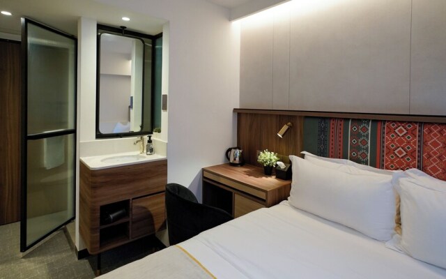 ST Signature Bugis Middle, DAYUSE, 9 hours: 9AM-6PM