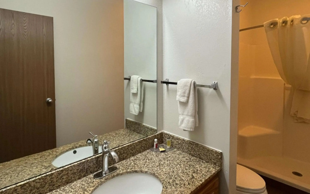 Motel 6 Portland, IN