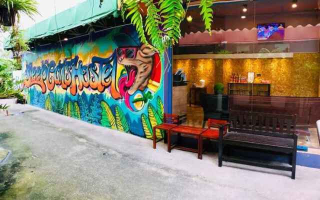 SleepCats Hostel