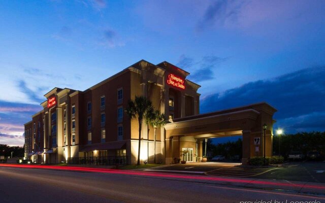 Hampton Inn & Suites - Cape Coral/Fort Myers Area, FL