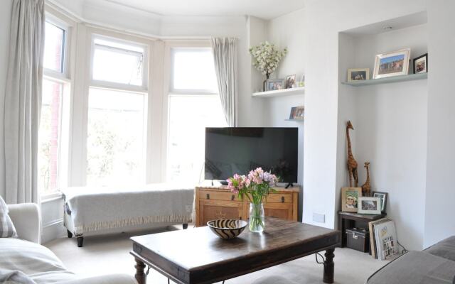 2 Bedroom Home in Balham