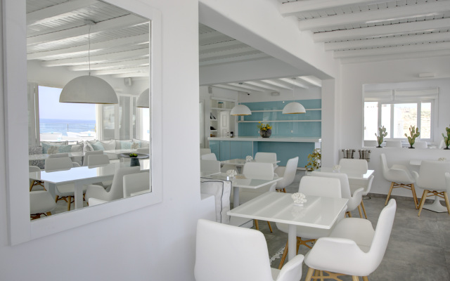 Minois Village Boutique Suites & Spa