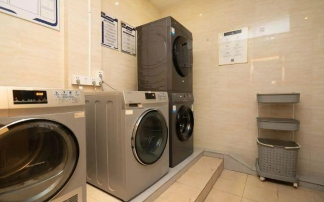 ELONG DELUXE (Shenzhen  Songgang Amber Market)