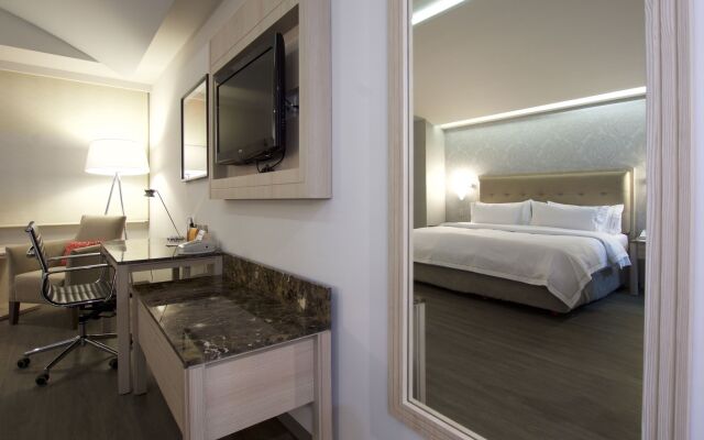 Holiday Inn Express Mexico - Toreo by IHG