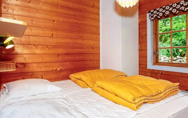 6 Person Holiday Home in Roslev