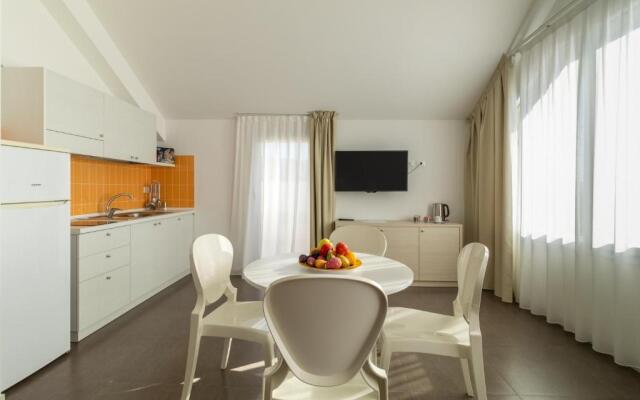 Aparthotel Grel Suite 208