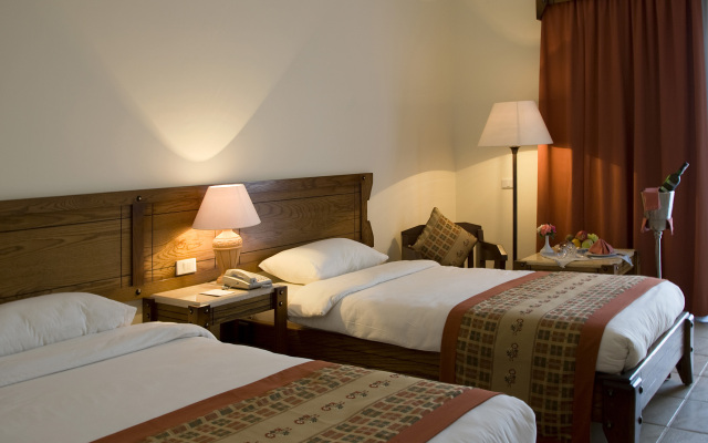 Three Corners Fayrouz Plaza Beach Resort