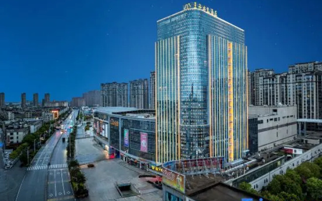 Prince Peninsula Hotel