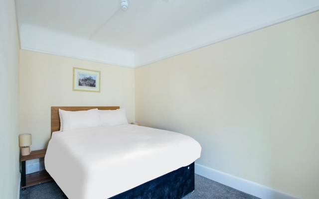 Russell Court Hotel