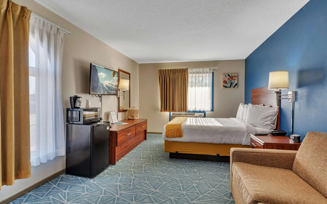 Spicer Hotel