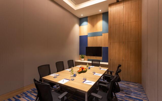 Holiday Inn Express & Suites Bengaluru Old Madras Road by IHG