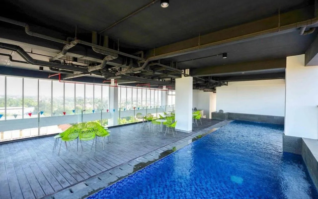 RedDoorz Apartment near Exit Toll Colomadu