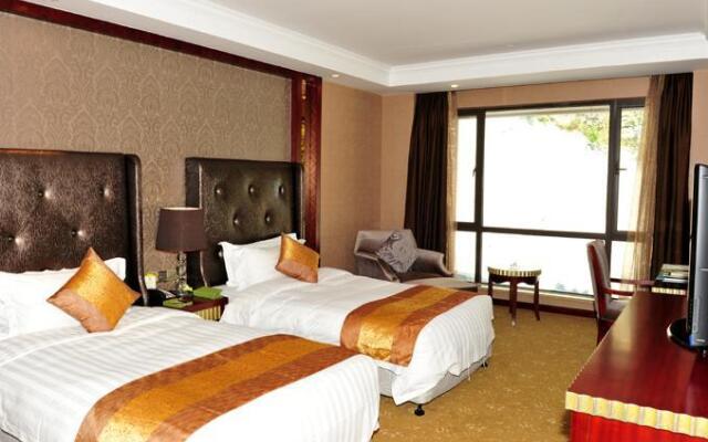 Days Hotel and Suites by Wyndham Hillsun Chongqing