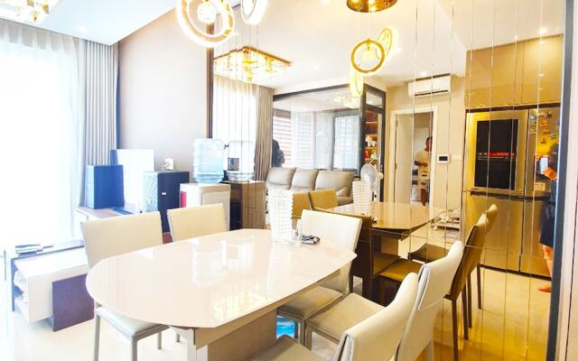 Gold Bee Apartment - Saigon Royal