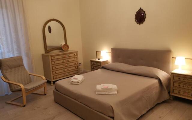 ROCCA DI CERERE Self Check-in Apartments