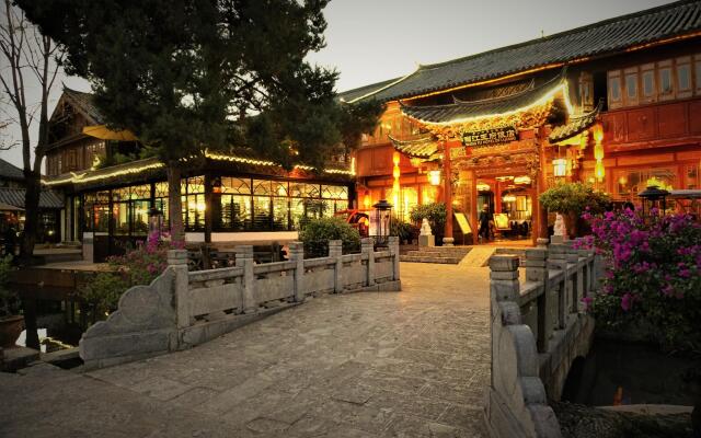 Lijiang Wangfu Hotel