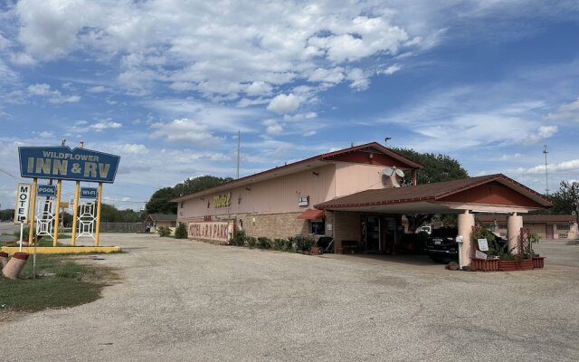 Wildflower Inn & RV Park