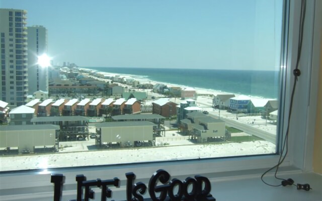 Mustique 1002 by ALBVR