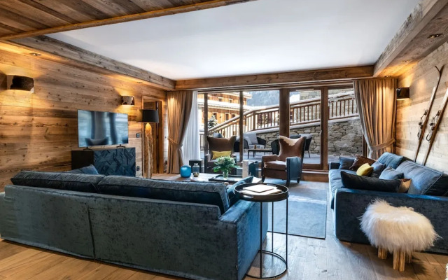 Alaska Lodge by Alpine resorts