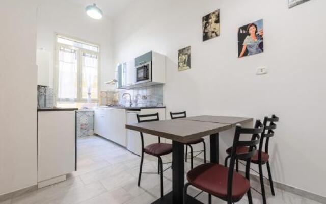 Flat 3 Bedrooms 2 Bathrooms - Naples