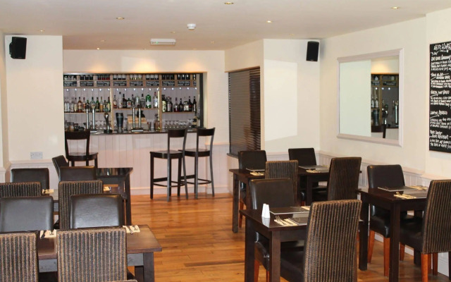 Oak Farm Hotel