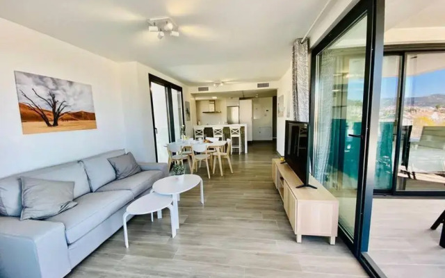 Royal Palm 22 Luxurious 3 Bedroom Penthouse