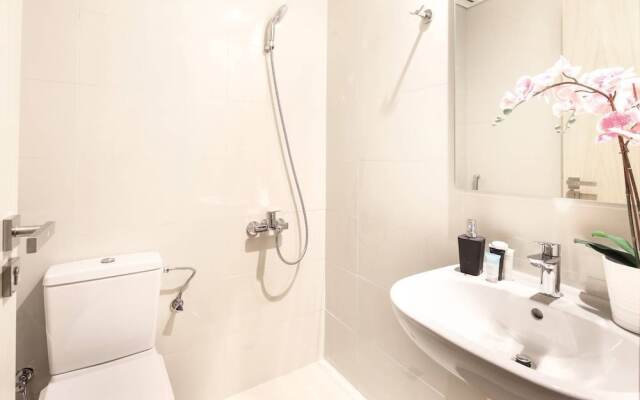 Superior + Luxurious 2BR - Sleeping 7!