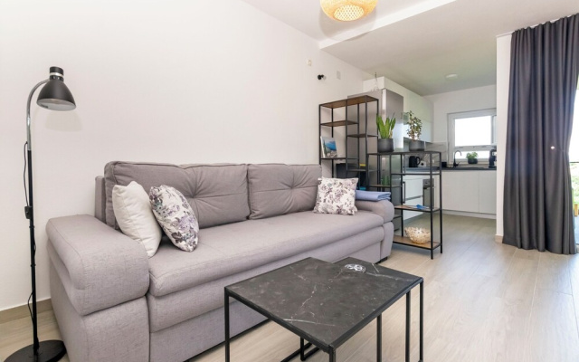 Apartment Sweet Dream Manjiga