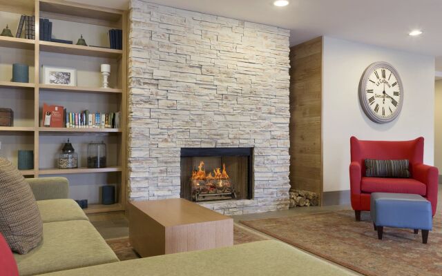 Country Inn & Suites by Radisson, Jackson, TN
