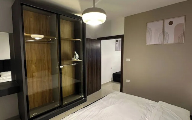 Stylish Luxe Apartment