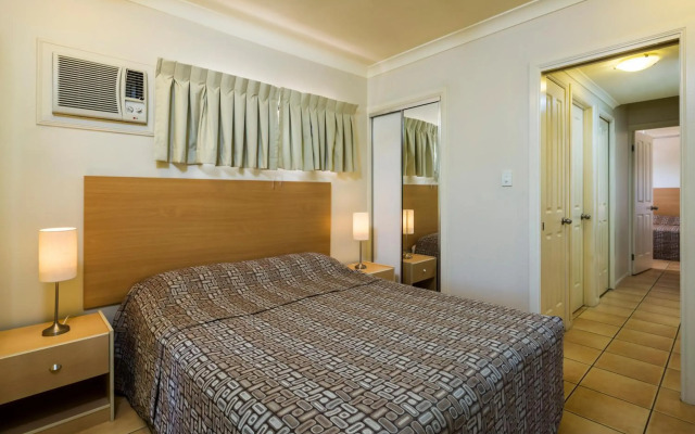 City Plaza Apartments