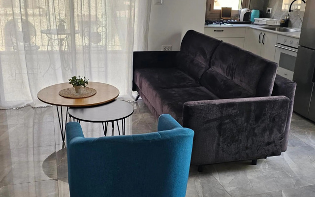 Shani House of Style