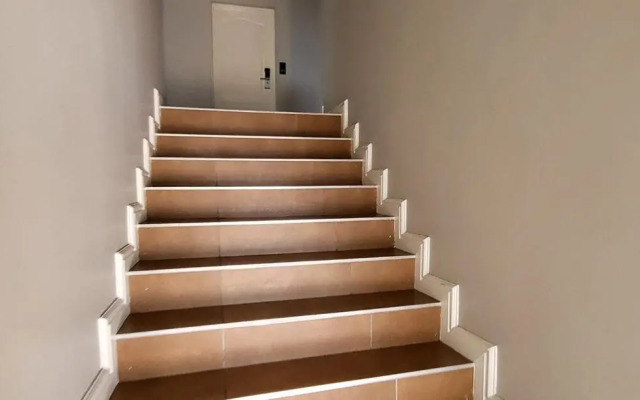 Shalimar Gardens Hotel