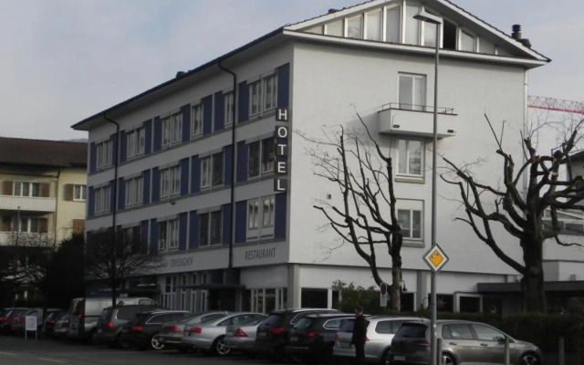 Zys Hotel