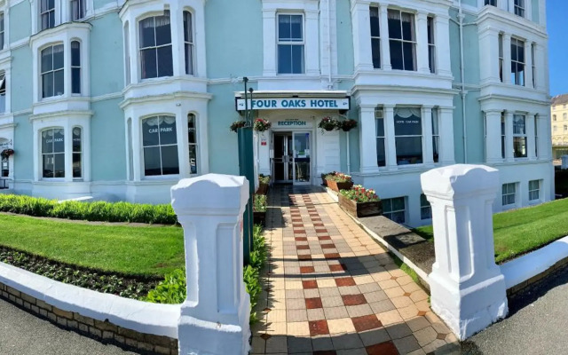 Four Oaks Hotel