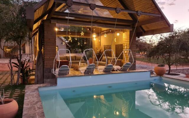 Callies Game Lodge Safaris