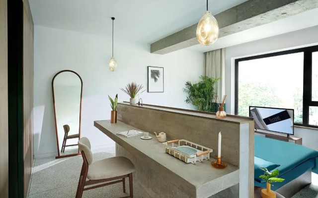 basePLUS-Binjiang Serviced Apartment