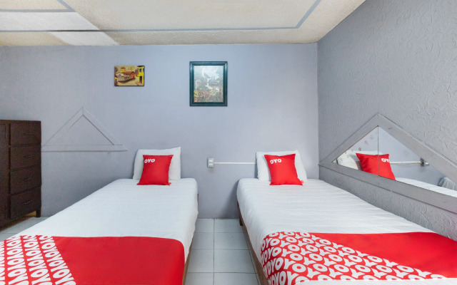 Oyo Hotel Casa Genesis