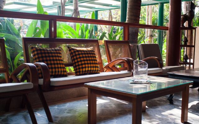 La Renaissance Boutique