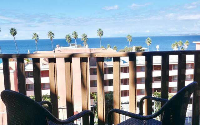 La Jolla Cove Suites